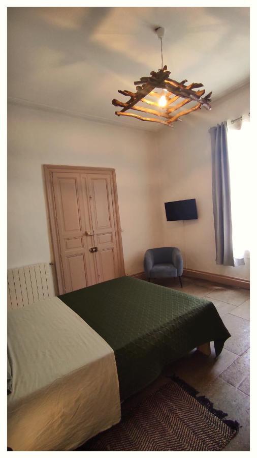 Bed and Breakfast La Vigneronne Des Costieres Вовер Экстерьер фото